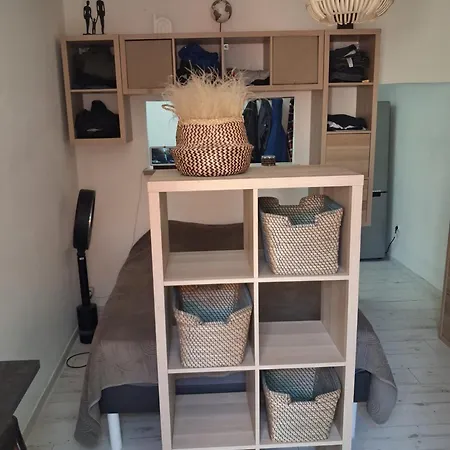 7 Rue Benoit Malon Апартаменты *